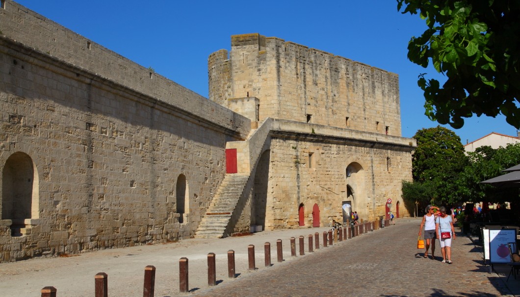 Aigues-Mortes in Südfrankreich - Stadtmauer 2