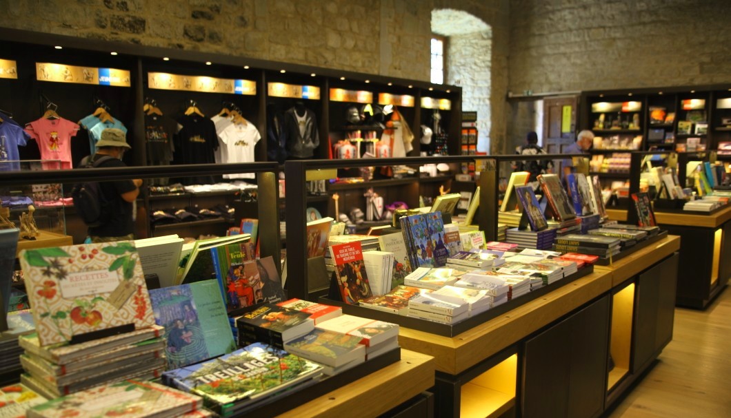 Carcassonne in Südfrankreich - Burg innen Shop