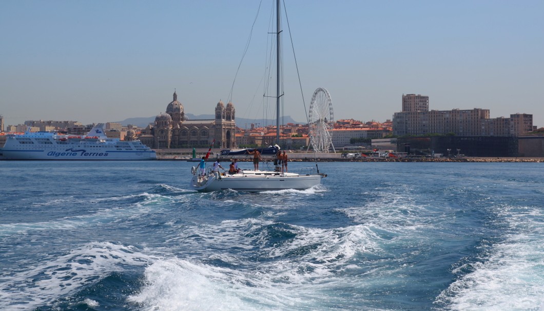 Marseille Inselfahrt - vor dem Hafen