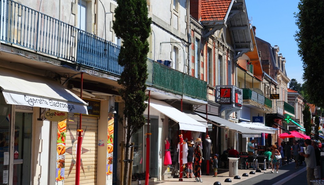 Arcachon an der Atlantikküste - Geschäftsstraße 1