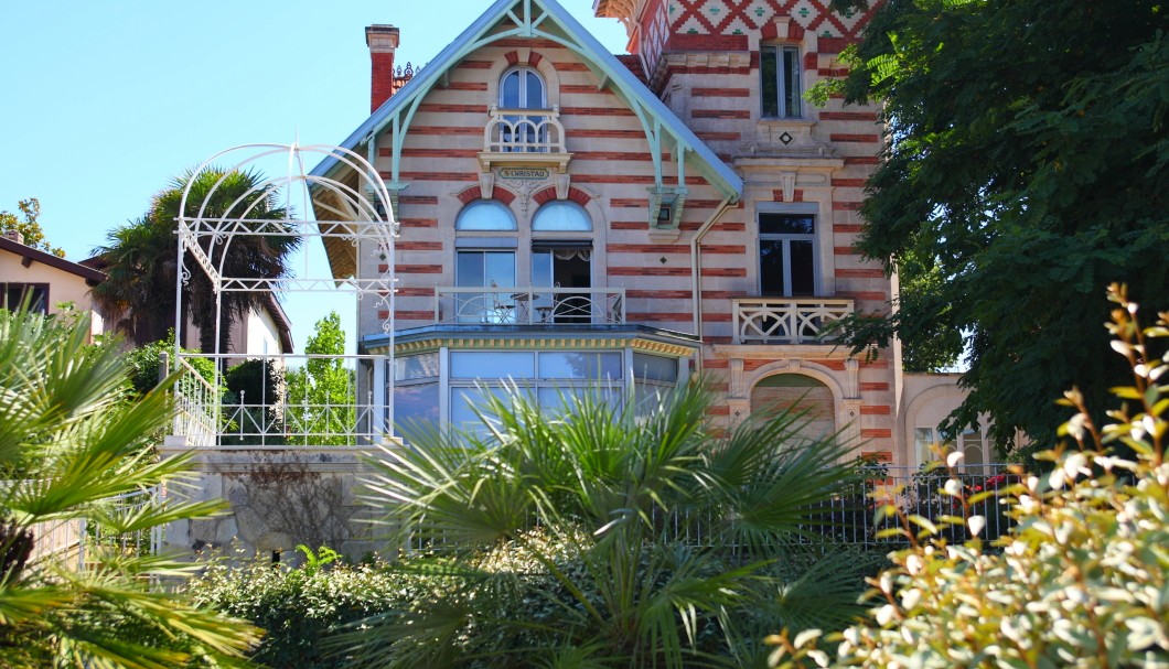 Arcachon an der Atlantikküste - Haus an der Strandpromenade