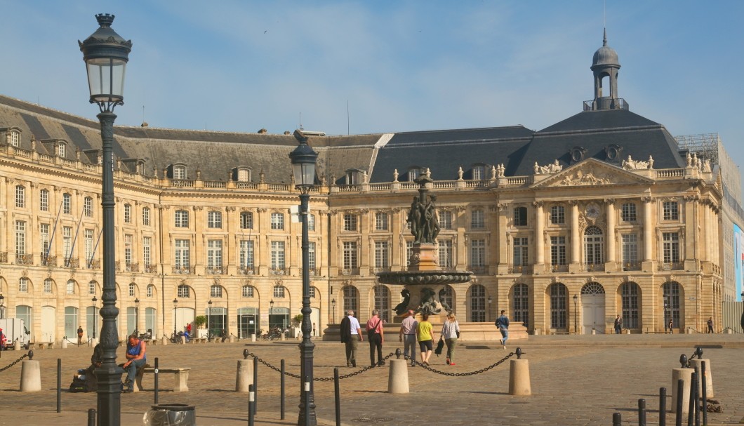 Bordeaux in Frankreich nahe am Atlantik - Place de la Bourse 1