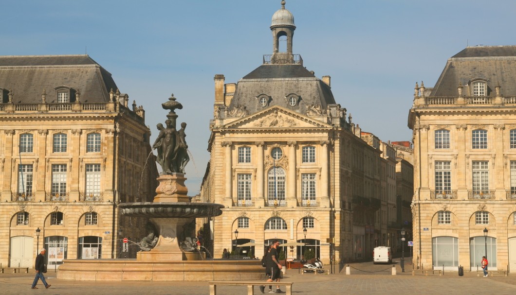 Bordeaux in Frankreich nahe am Atlantik - Place de la Bourse 2