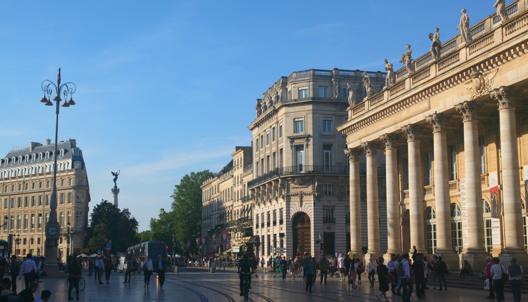 Bordeaux in Frankreich nahe am Atlantik - Place de la Comédie 2