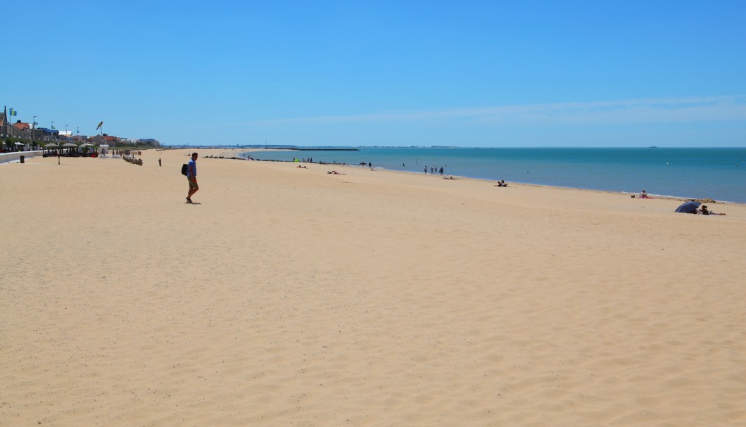 Châtelaillon-Plage an der Atlantikküste - Strand andere Richtung