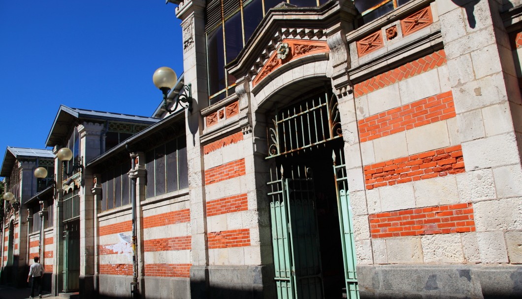 La Rochelle an der Atlantikküste - Altstadt Markthalle