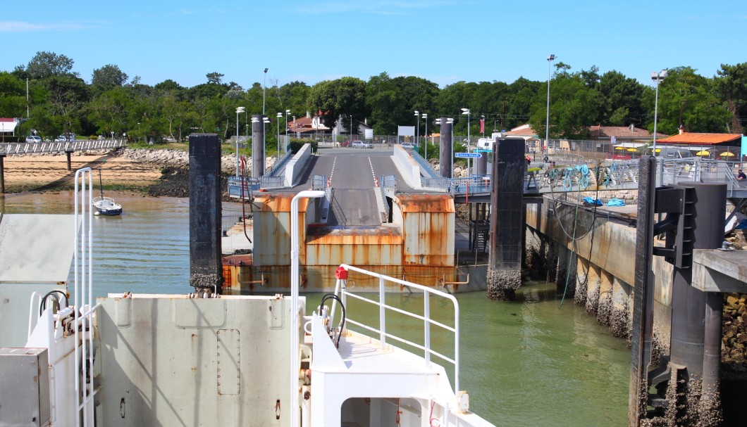 Anleger der Gironde-Fähre in Le Verdon-sur-Mer