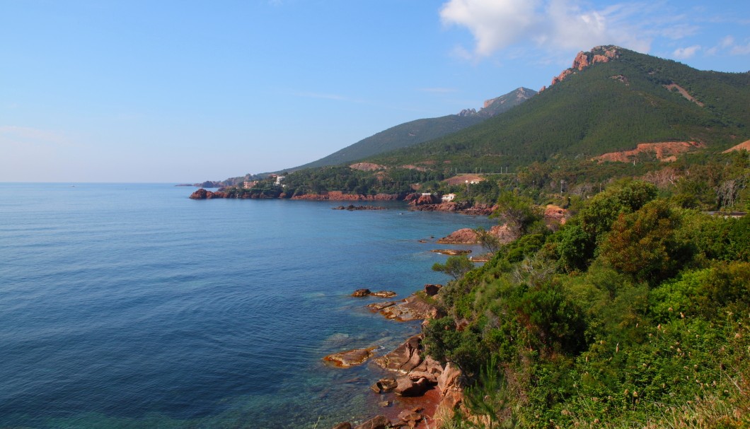 Corniche Esterel-Gebirge - Felsbuchten