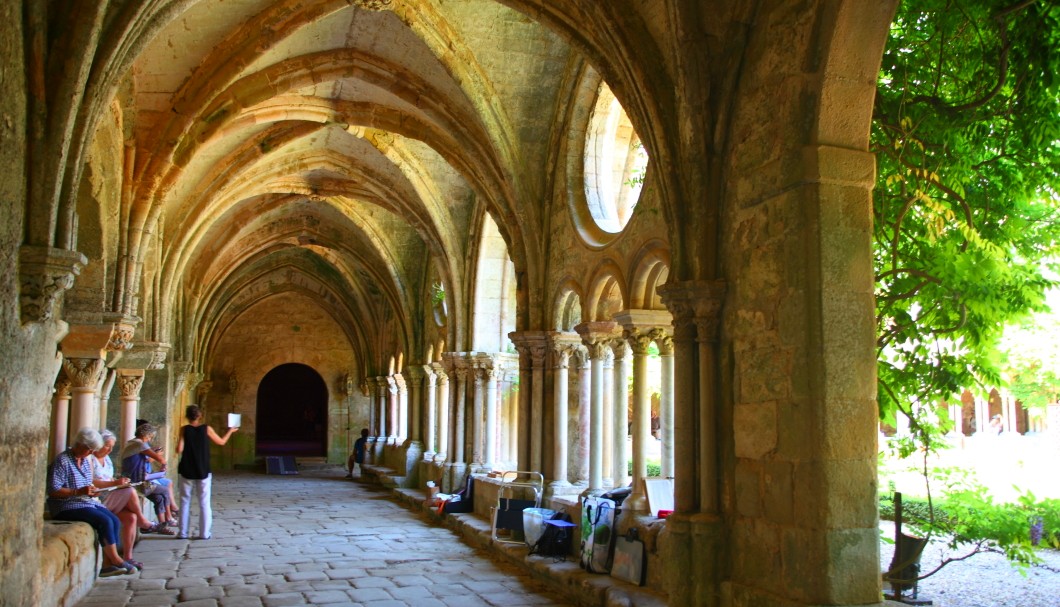 Die Abtei von Fontfroide in Südfrankreich - Kreuzgang 1