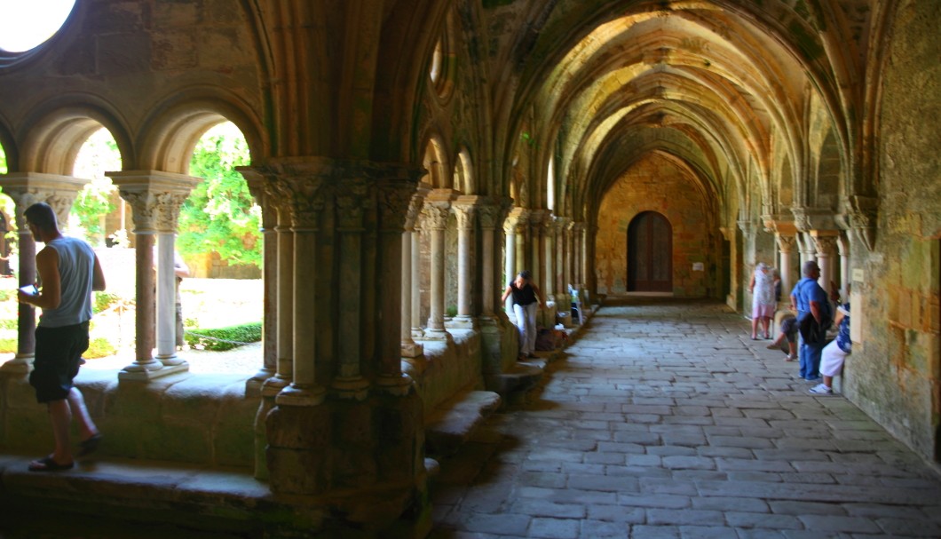 Die Abtei von Fontfroide in Südfrankreich - Kreuzgang 2