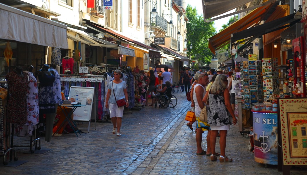 Aigues-Mortes in Südfrankreich - Altstadt Gasse 1