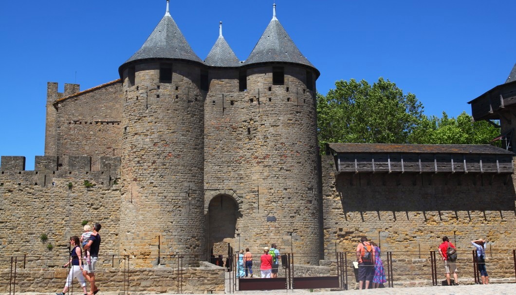 Carcassonne in Südfrankreich - Burg Eingang 1