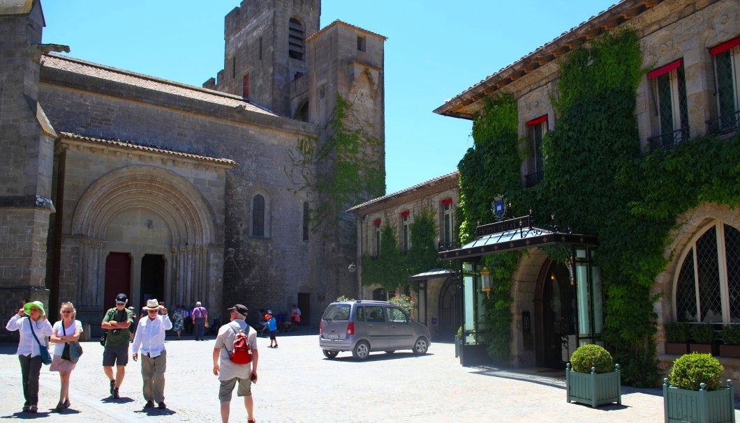 Carcassonne in Südfrankreich - Kirche Basilika 1