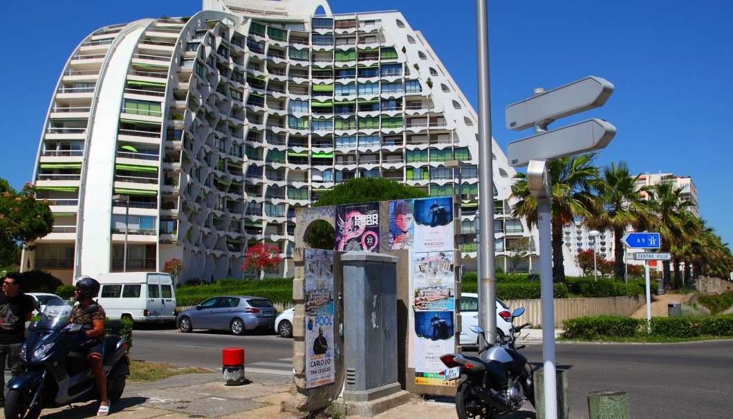 La Grande-Motte in Südfrankreich am Meer - Hochhaus 1