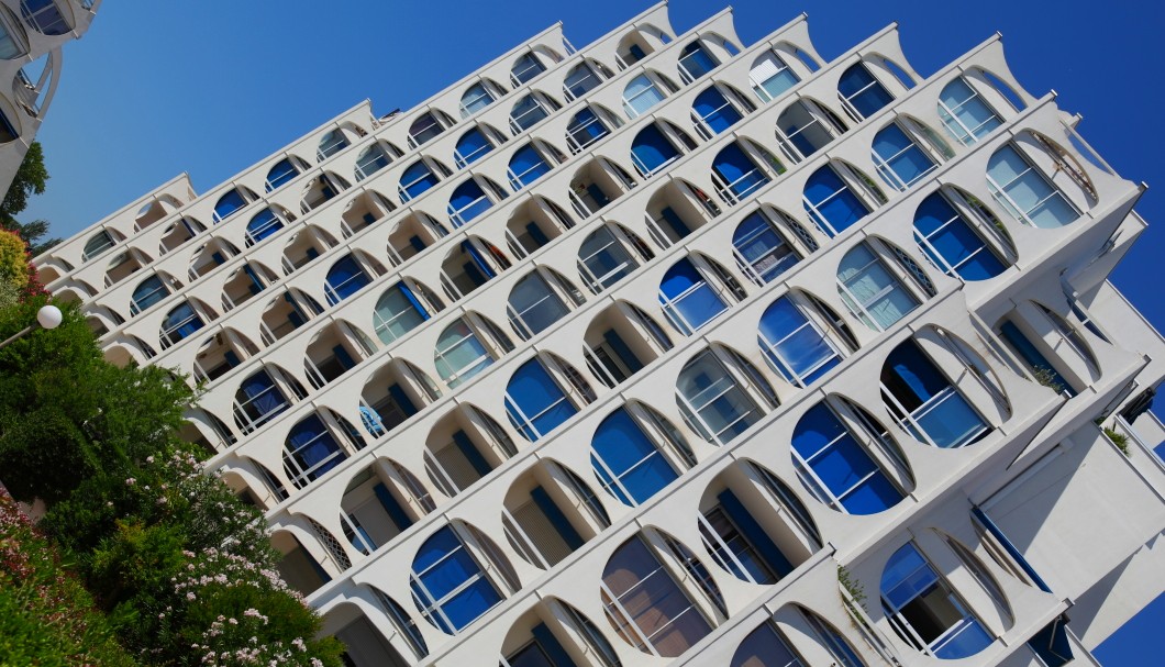 La Grande-Motte in Südfrankreich am Meer - Hochhaus 3