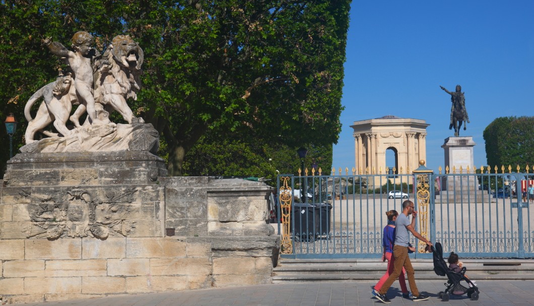 Montpellier in Südfrankreich - Eingang Place Royal de Peyrou