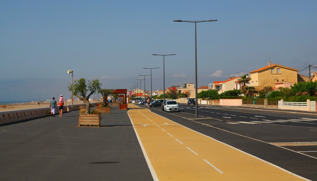 Narbonne-Plage in Südfrankreich am Meer - Promenade