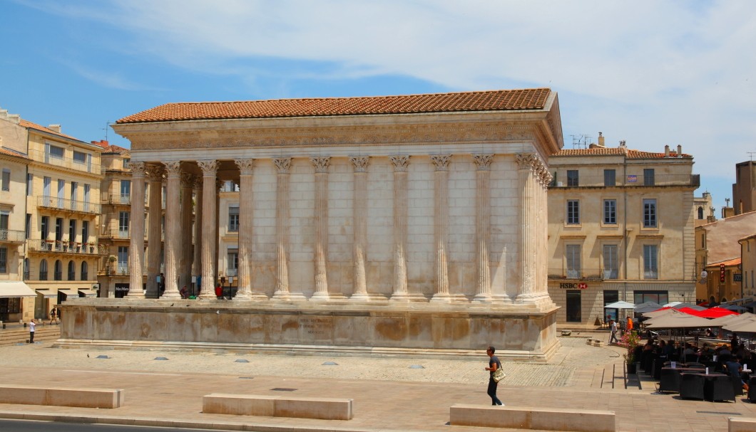 Nîmes in Südfrankreich - Tempel Maison Carrée 1