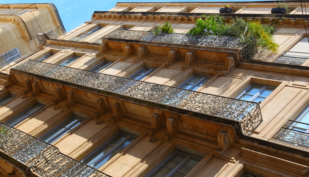 Nîmes in Südfrankreich - Balkone