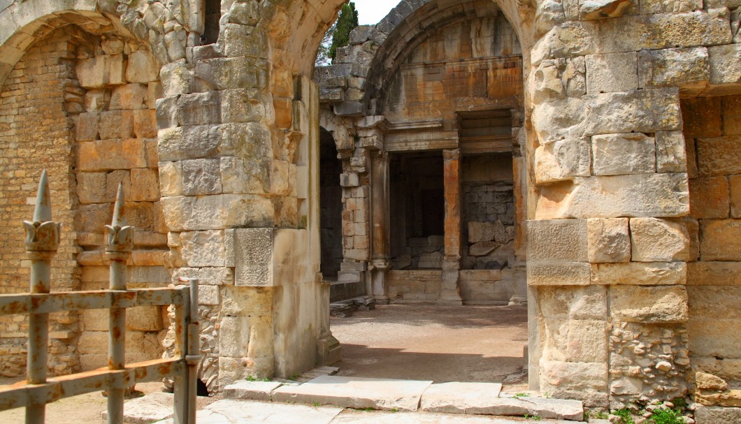 Nîmes in Südfrankreich - Dianetempel 2