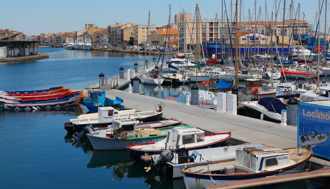 Sète in Südfrankreich am Meer - Jachthafen und Canal Royal