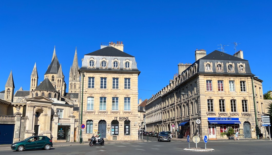 Normandie Urlaub in Caen - Place Fontette