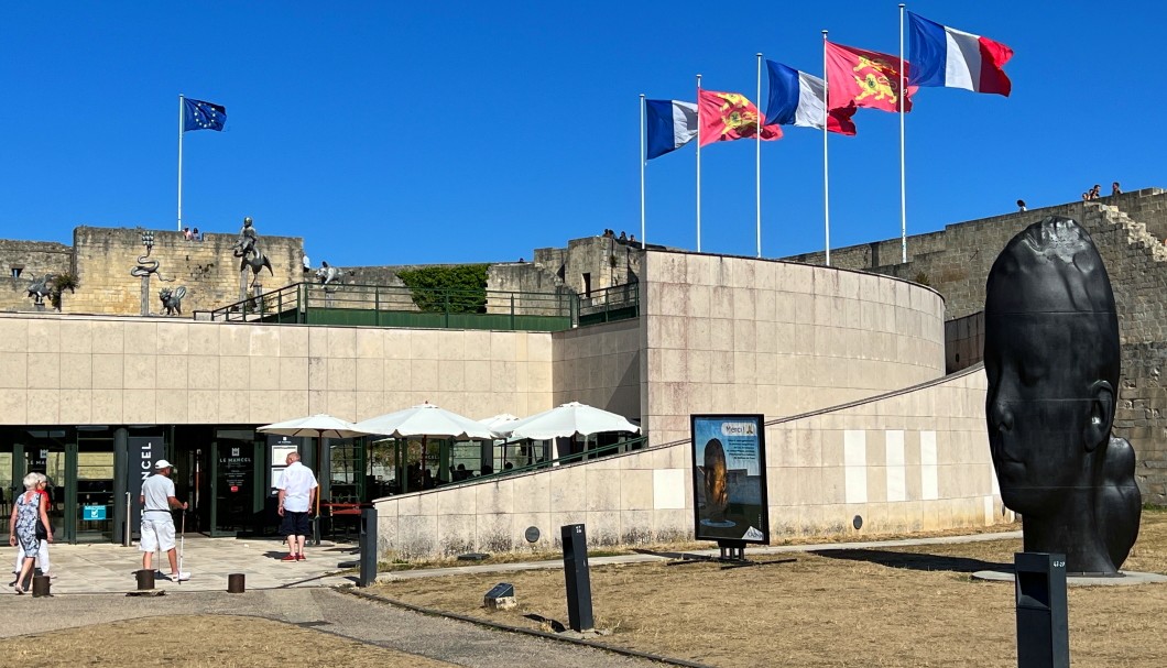 Normandie Urlaub in Caen - die Festung Château de Caen