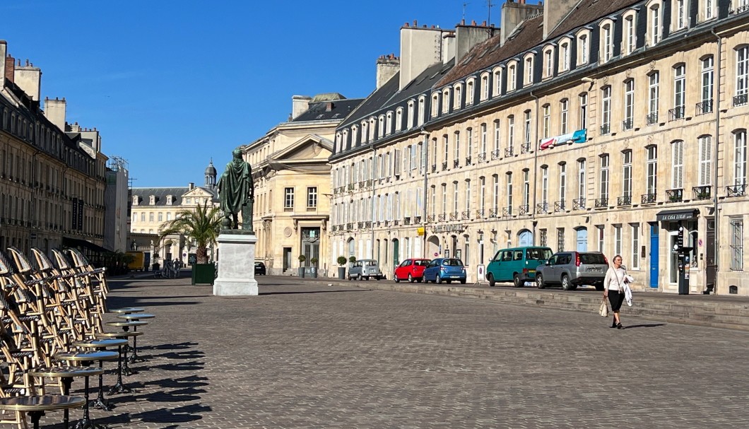 Normandie Urlaub in Caen - Place Saint-Sauveur