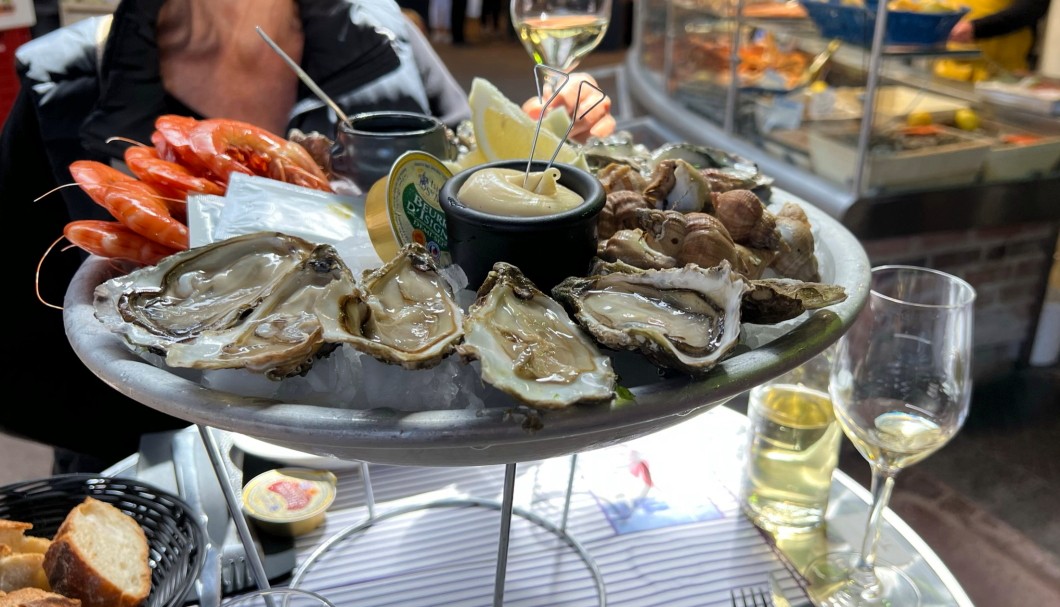 Normandie Urlaub in Rouen - Meeresfrüchte-Teller im Le Comptoir des Halles