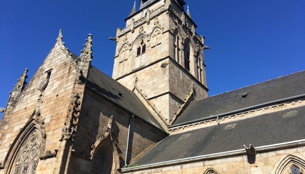 Normandie Urlaub in Villedieu-les-Poêles - Kirchturm von Kirche Notre Dame