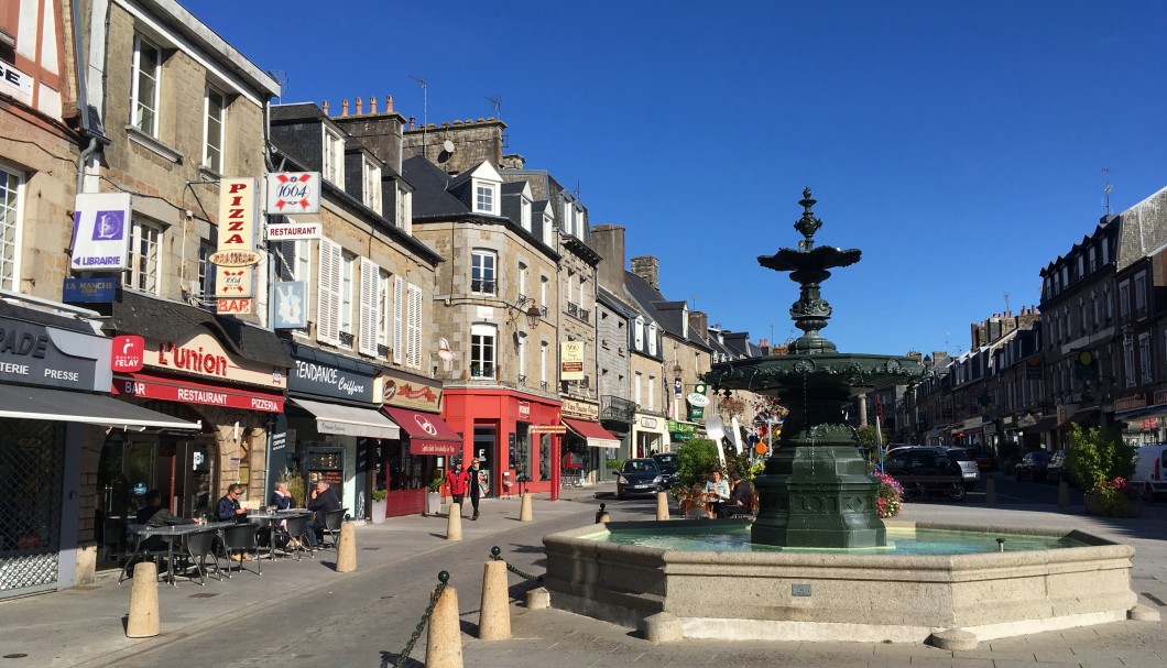 Normandie Urlaub in Villedieu-les-Poêles - Place de la République