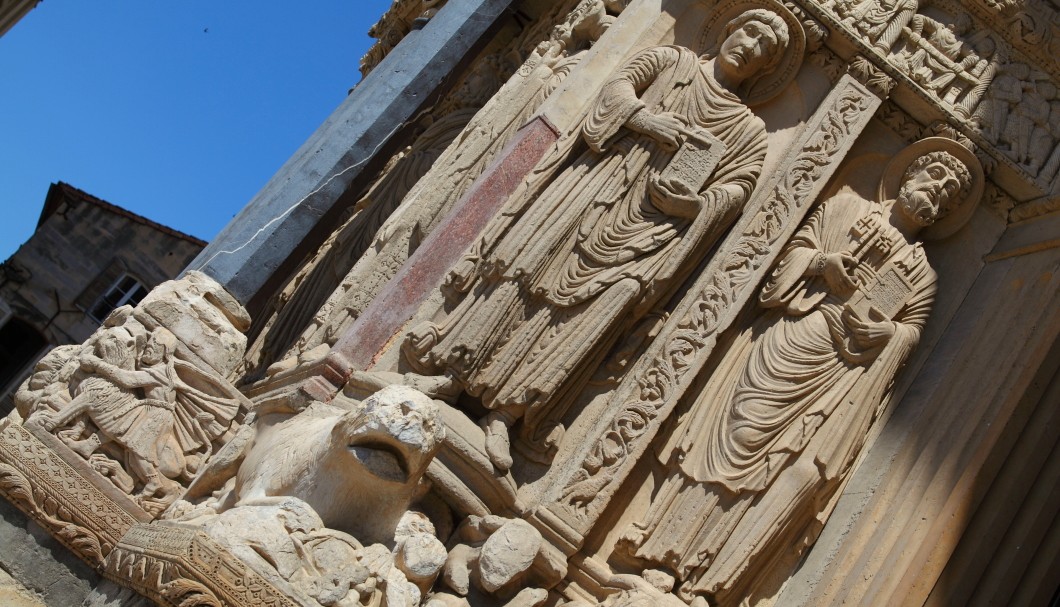 Arles Provence - Place de la République Kathedrale Saint-Trophime Portal Detail