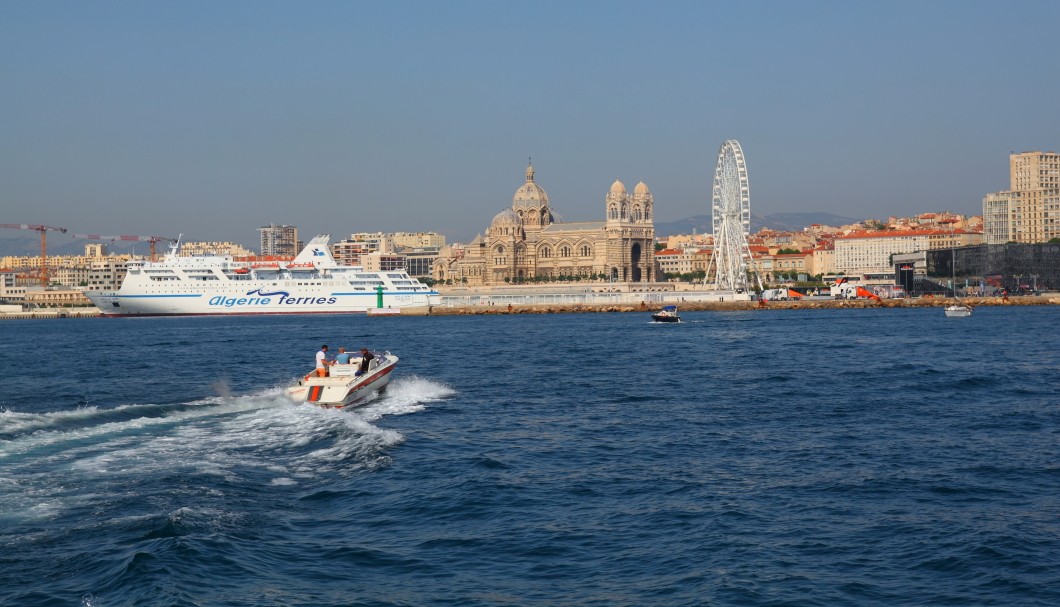 Marseille Inselfahrt - Panorama Hafeneinfahrt