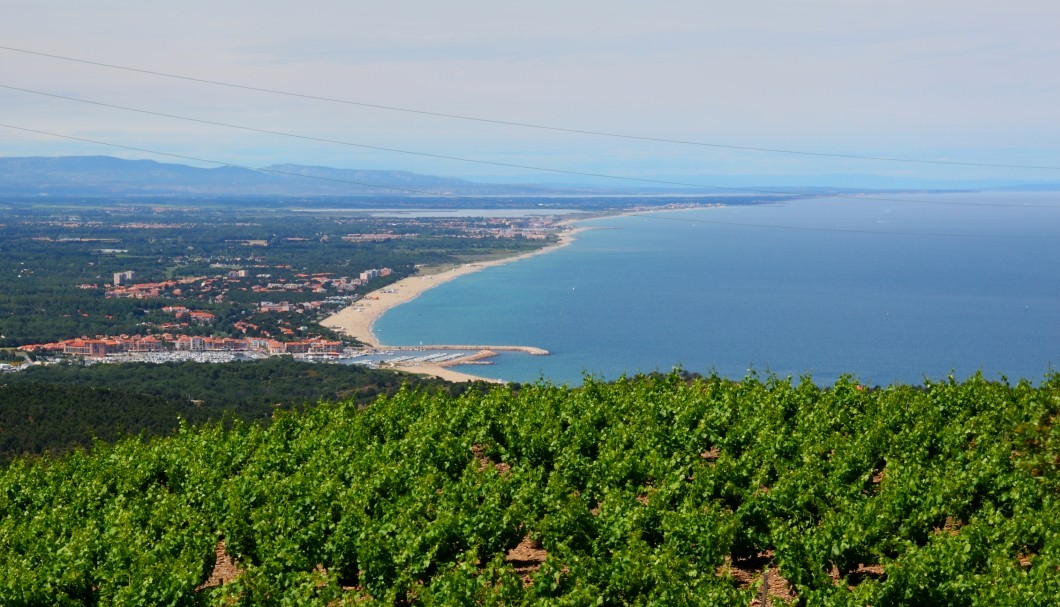 Hafen von Argelès-sur-Mer und die Küstenlandschaft