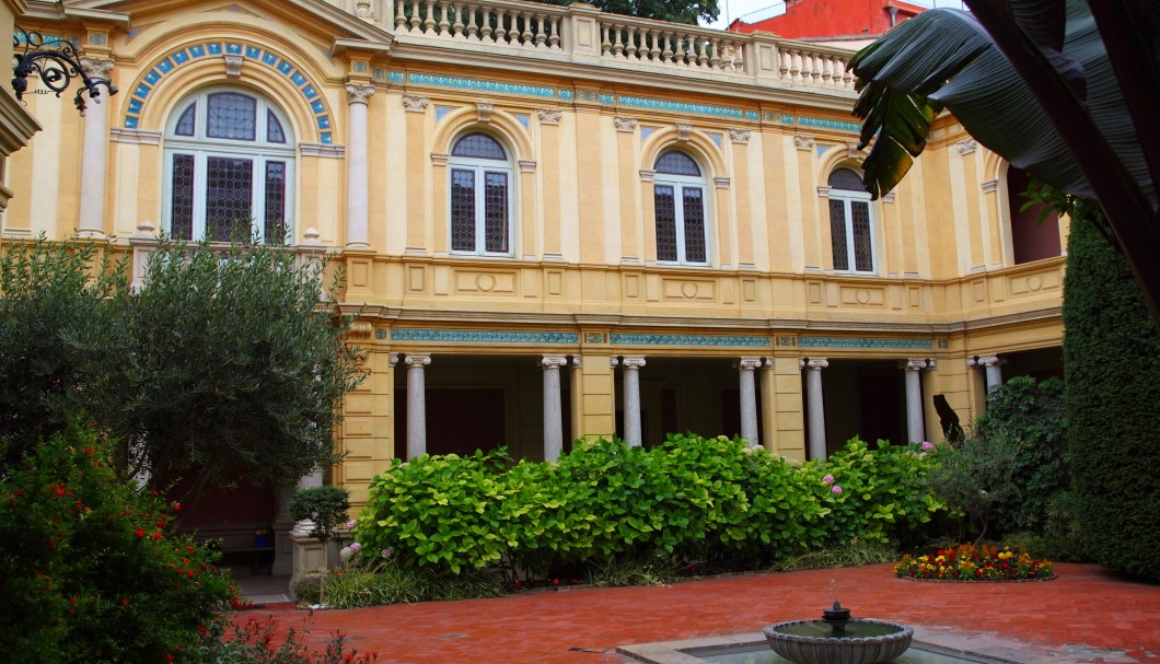 Perpignan - Hôtel Pams Innenhof