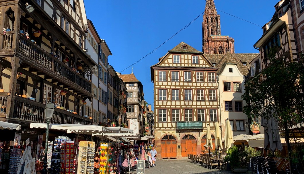 Straßburg Elsass Frankreich - Ferkelmarkt, Marché aux Cochons de Lait